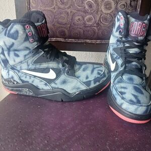 Nike Air Command Force Basketball Shoes